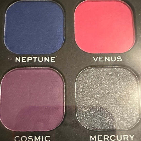 Revolution Galaxy Eyeshadow Palette - Picture 6 of 8